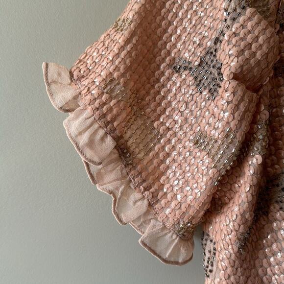 ANTHROPOLOGIE X FOREVER THAT GIRL SEQUINED V NECK SHORT SLEEVE BLOUSE XS - Picture 5 of 6